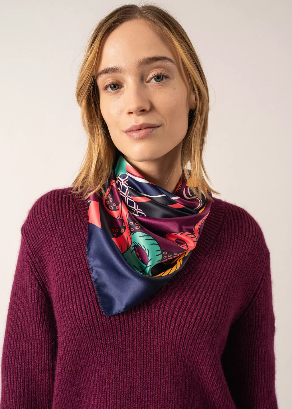 Best Sale Saint James Square Scarf Navy/trefle